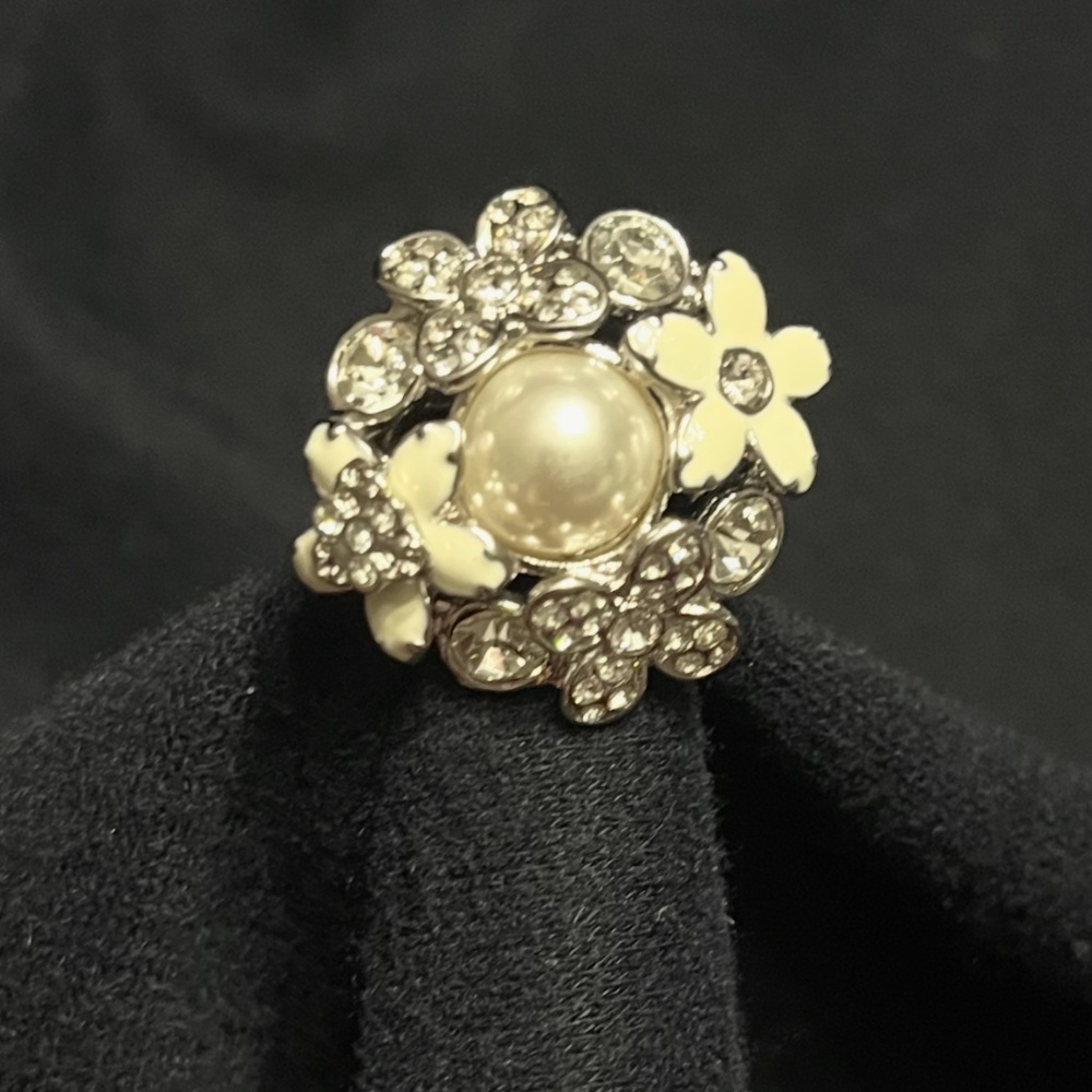 Lia Sophia crystal and  faux pearl ring